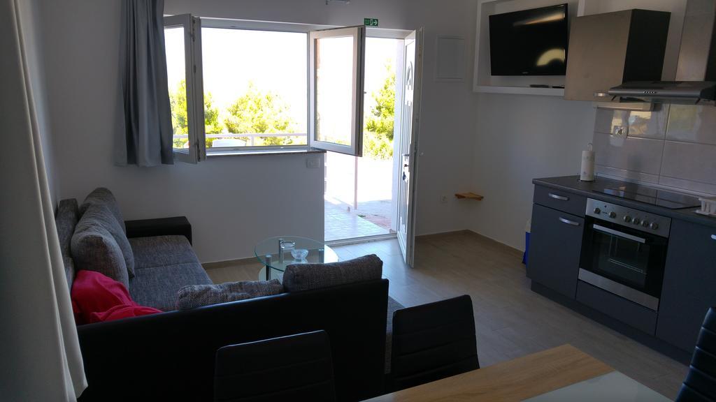 Apartment Perun Podstrana Luaran gambar