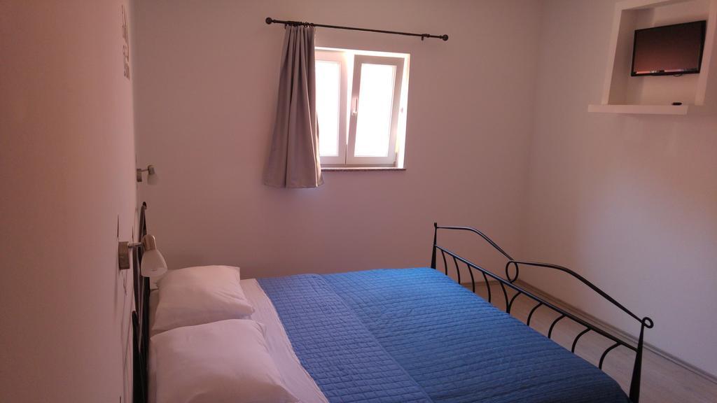 Apartment Perun Podstrana Luaran gambar