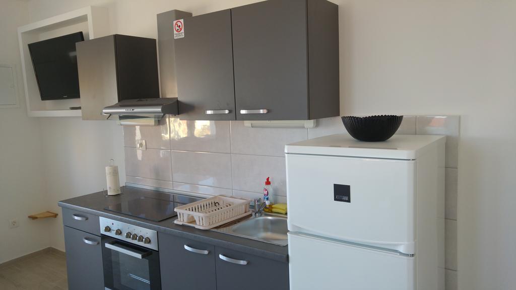 Apartment Perun Podstrana Luaran gambar