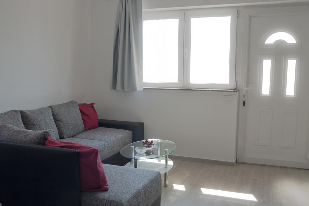 Apartment Perun Podstrana Luaran gambar