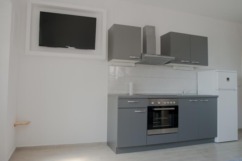 Apartment Perun Podstrana Luaran gambar